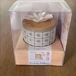 Fusion Essential Oil Wicking Diffuser